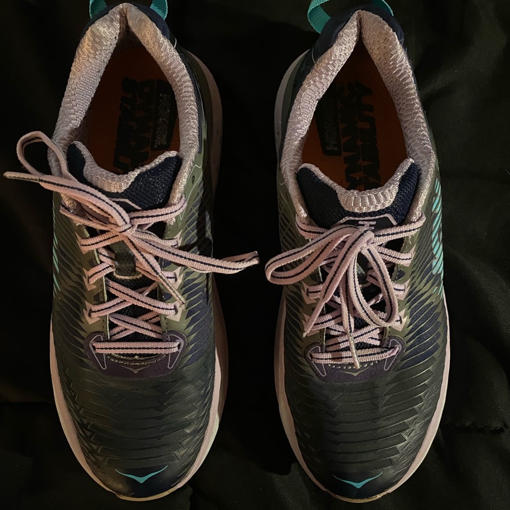Hoka One One Arahi Medieval Blue Lavender women’s running shoe size 7.5